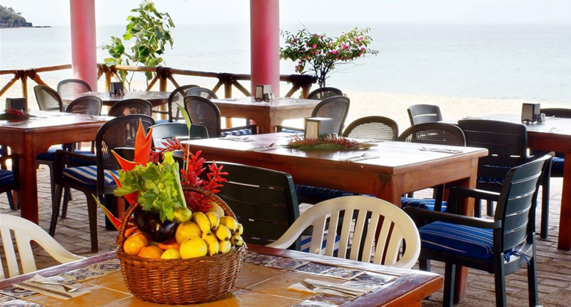 Decameron Los Cocos