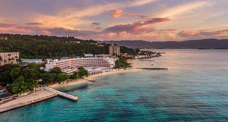 Royal Decameron Cornwall Beach