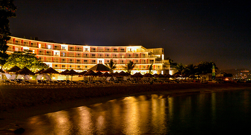 Royal Decameron Cornwall Beach