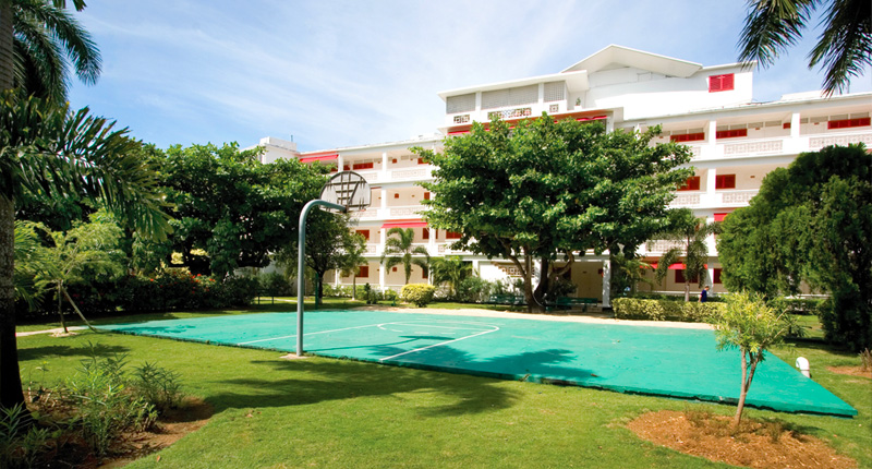 Royal Decameron Montego Beach