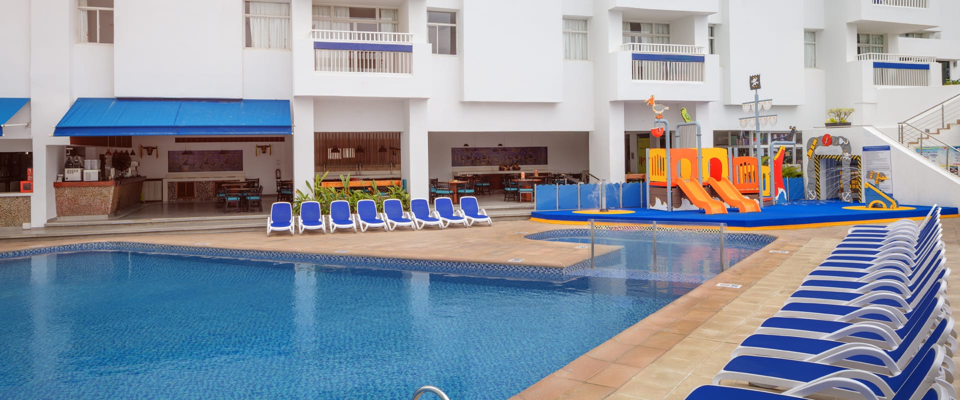 Decameron Marazul piscina