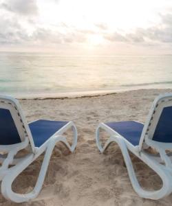 Playas y piscinas Decameron Isleño San Andrés Playas y piscinas Decameron Isleño San Andrés