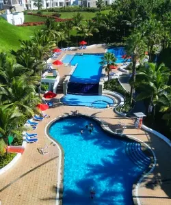 Praias e piscinas Royal Decameron Mompiche Praias e piscinas Royal Decameron Mompiche