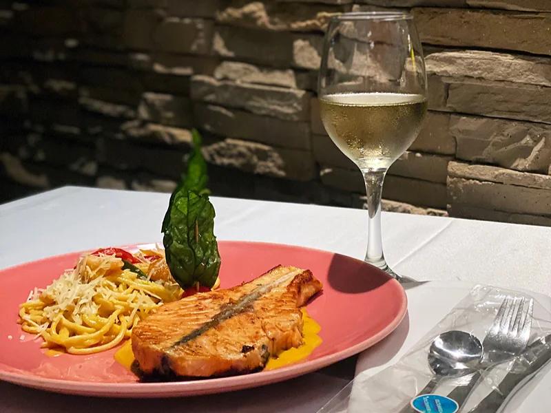 Restaurante Acantilado - Especialidad mar Royal Decameron Mompiche Restaurante Acantilado - Especialidad mar Royal Decameron Mompiche