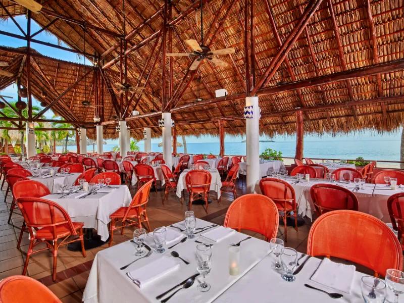 Restaurante El Pilón - Especialidad Panameña Grand Decameron Panama, A Trademark All Inclusive Farallón Restaurante El Pilón - Especialidad Panameña Grand Decameron Panama, A Trademark All Inclusive Farallón