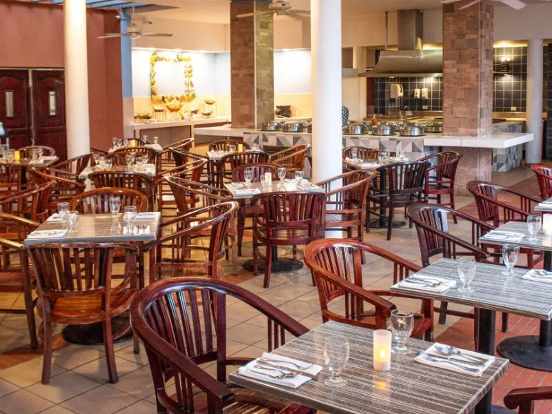 Restaurante Pannamai - Especialidad Italiana Grand Decameron Panama, A Trademark All Inclusive Farallón Restaurante Pannamai - Especialidad Italiana Grand Decameron Panama, A Trademark All Inclusive Farallón