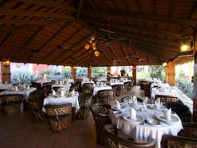 La Bamba Restaurant - Buffet Decameron Los Cocos, Ramada All Inclusive Rincón de Guayabitos La Bamba Restaurant - Buffet Decameron Los Cocos, Ramada All Inclusive Rincón de Guayabitos