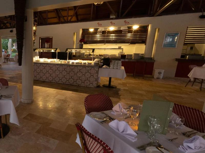 Restaurante Oliva Limón - Especialidad Mar Royal Decameron Punta Sal Tumbes Restaurante Oliva Limón - Especialidad Mar Royal Decameron Punta Sal Tumbes