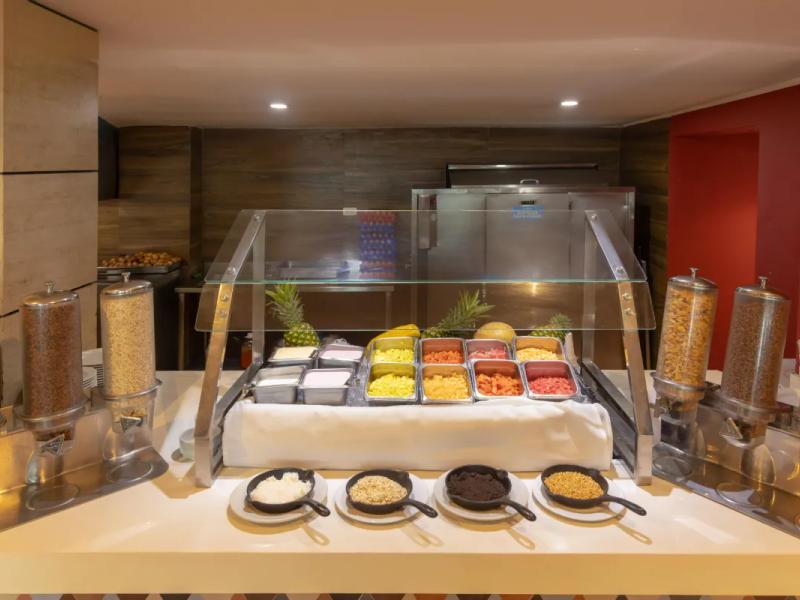 Restaurante Palenque - Buffet Decameron Cartagena Restaurante Palenque - Buffet Decameron Cartagena