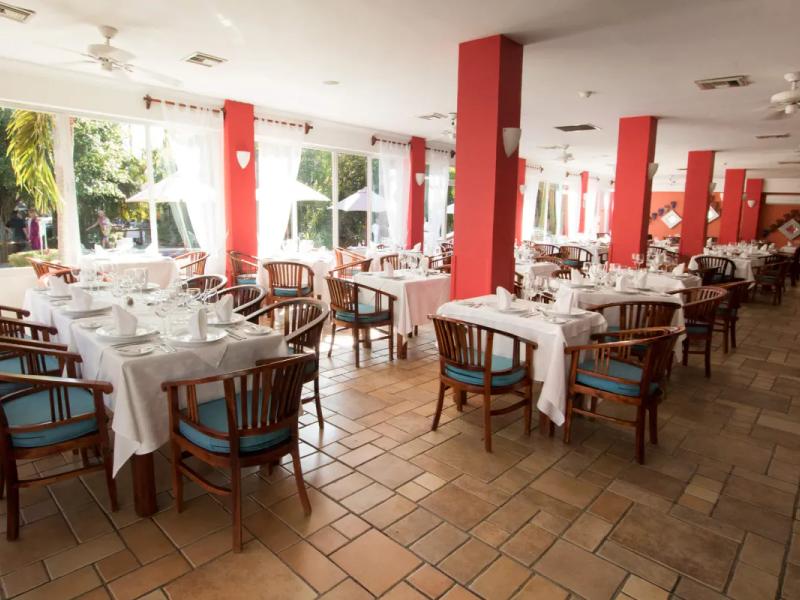 Restaurante Piccolo - Especialidad Italiana Grand Decameron Complex, A Trademark All Inclusive Bucerias Restaurante Piccolo - Especialidad Italiana Grand Decameron Complex, A Trademark All Inclusive Bucerias