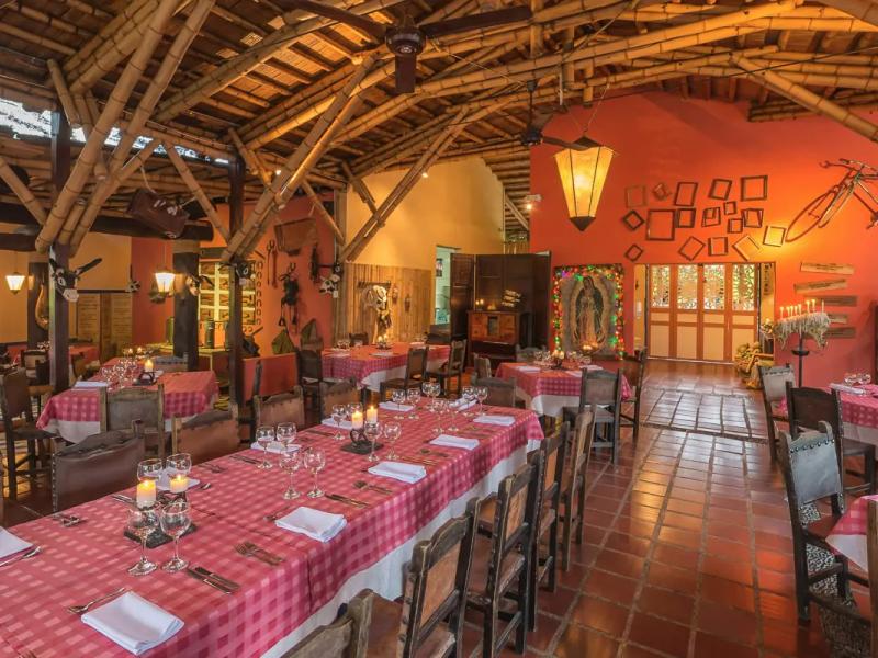 Restaurante La Herrería - Especialidad internacional Decameron Panaca Quimbaya Restaurante La Herrería - Especialidad internacional Decameron Panaca Quimbaya