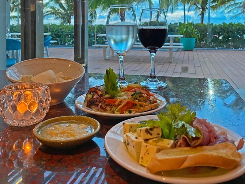 Restaurante Sasson Med - Especialidad Mediterránea Decameron Isleño San Andrés Restaurante Sasson Med - Especialidad Mediterránea Decameron Isleño San Andrés