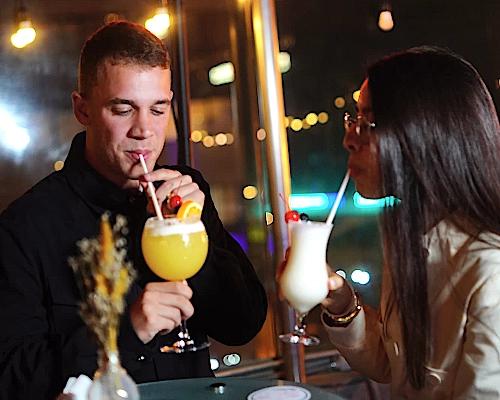 2 Bares Radisson Hotel Decapolis Miraflores 2 Bares Radisson Hotel Decapolis Miraflores