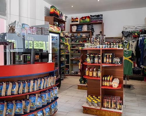 Tienda de souvenirs Grand Decameron Cornwall Beach, A Trademark All Inclusive Montego Bay Tienda de souvenirs Grand Decameron Cornwall Beach, A Trademark All Inclusive Montego Bay
