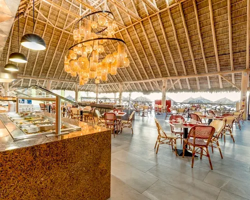 1 restaurante à la carte e 1 restaurante em estilo buffet Decameron Isla Coral, Ramada All Inclusive Rincón de Guayabitos 1 restaurante à la carte e 1 restaurante em estilo buffet Decameron Isla Coral, Ramada All Inclusive Rincón de Guayabitos