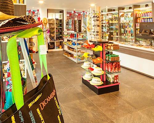 Tienda de souvenirs Decameron Isleño San Andrés Tienda de souvenirs Decameron Isleño San Andrés