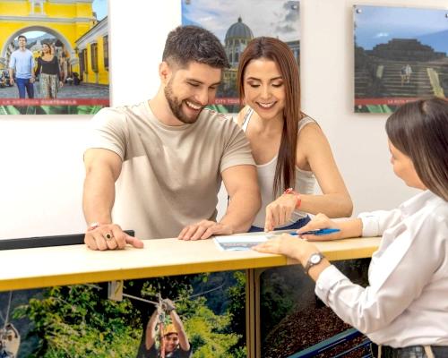 Counter de Excursiones y Tours Decameron Maryland San Andrés Counter de Excursiones y Tours Decameron Maryland San Andrés