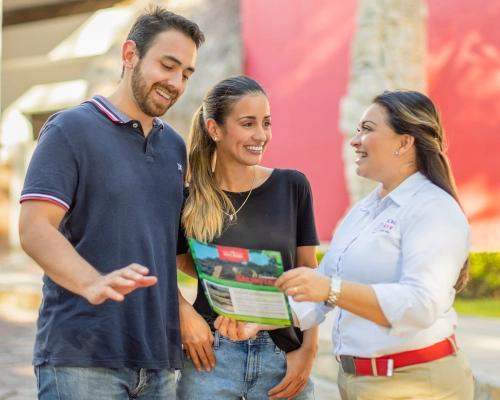 Counter de Excursiones y Tours Royal Decameron Mompiche Counter de Excursiones y Tours Royal Decameron Mompiche