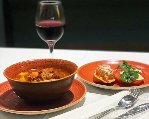 3 Restaurantes a la carta y 1 buffet Royal Decameron Mompiche 3 Restaurantes a la carta y 1 buffet Royal Decameron Mompiche