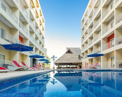 1 piscina para adultos e crianças Decameron Isla Coral, Ramada All Inclusive Rincón de Guayabitos 1 piscina para adultos e crianças Decameron Isla Coral, Ramada All Inclusive Rincón de Guayabitos