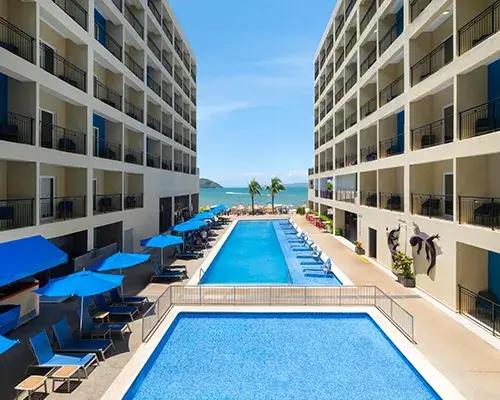 1 Piscina para adultos y niños Decameron La Marina, Ramada All Inclusive Rincón de Guayabitos 1 Piscina para adultos y niños Decameron La Marina, Ramada All Inclusive Rincón de Guayabitos