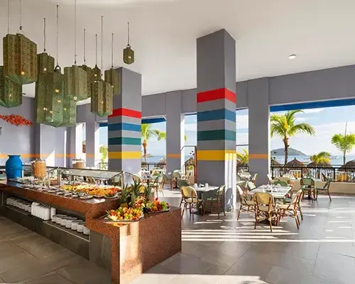 1 À la carte and 1 buffet-style restaurants Decameron La Marina, Ramada All Inclusive Rincón de Guayabitos 1 À la carte and 1 buffet-style restaurants Decameron La Marina, Ramada All Inclusive Rincón de Guayabitos