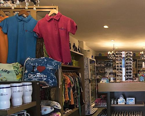 Tienda de souvenirs Decameron Los Cocos, Ramada All Inclusive Rincón de Guayabitos Tienda de souvenirs Decameron Los Cocos, Ramada All Inclusive Rincón de Guayabitos