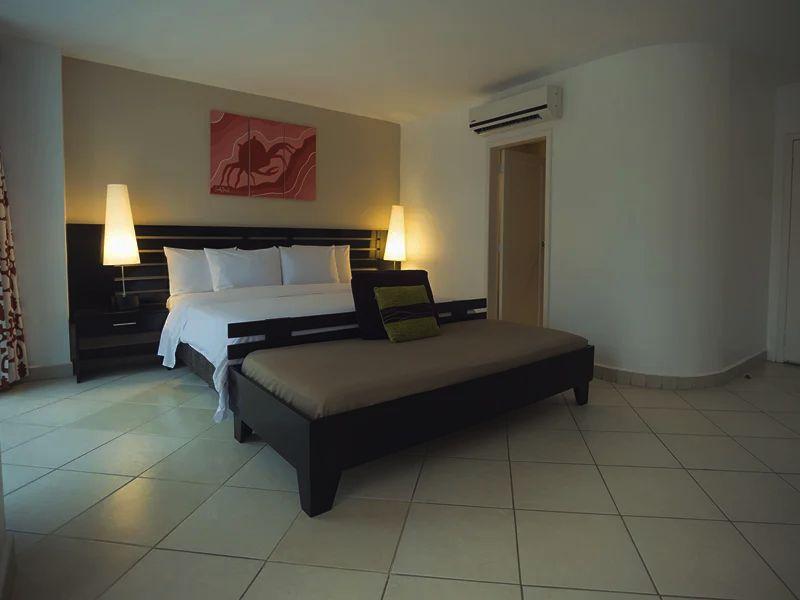 Habitación Junior Suite – Vista al jardín o al Mar Royal Decameron Punta Centinela Santa Elena Habitación Junior Suite – Vista al jardín o al Mar Royal Decameron Punta Centinela Santa Elena