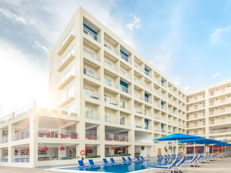 Piscina Decameron La Marina, Ramada All Inclusive Rincón de Guayabitos Piscina Decameron La Marina, Ramada All Inclusive Rincón de Guayabitos