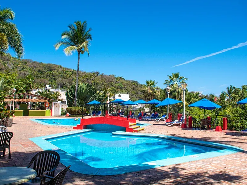 Piscina Decameron Los Cocos, Ramada All Inclusive Rincón de Guayabitos Piscina Decameron Los Cocos, Ramada All Inclusive Rincón de Guayabitos