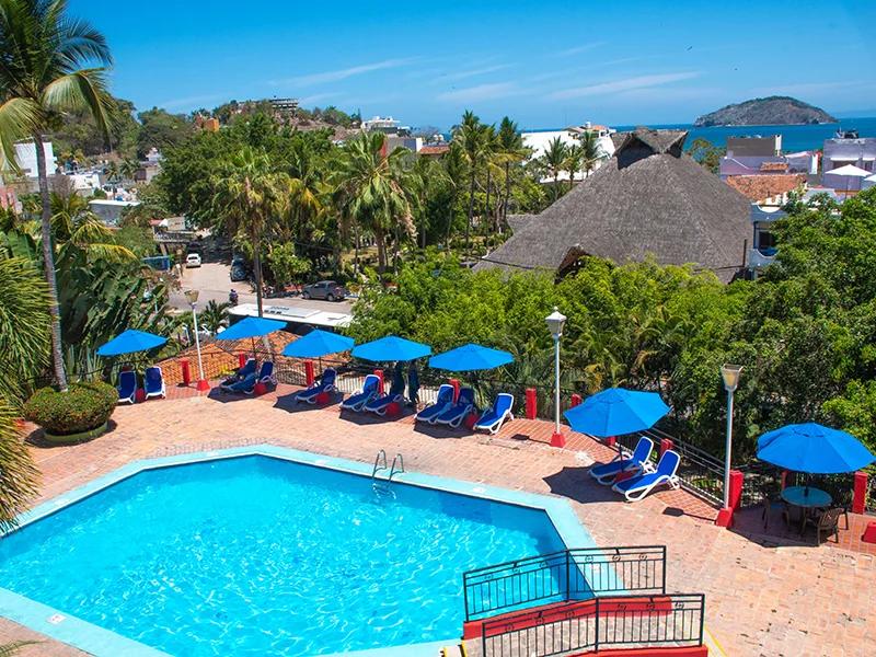 Swimming pool Decameron Los Cocos, Ramada All Inclusive Rincón de Guayabitos Swimming pool Decameron Los Cocos, Ramada All Inclusive Rincón de Guayabitos