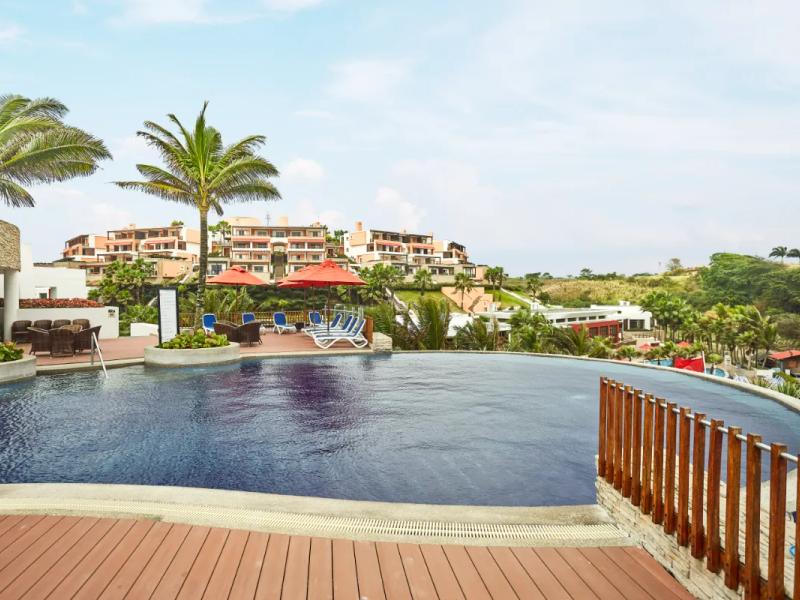 Piscina Royal Decameron Mompiche Piscina Royal Decameron Mompiche