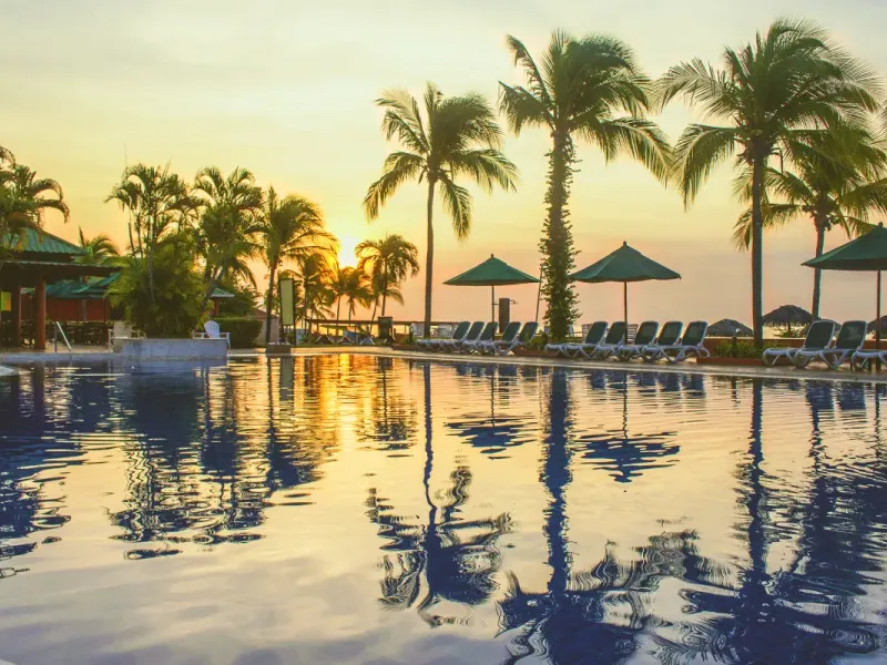 Piscina Grand Decameron Panamá, A Trademark All Inclusive Farallón Piscina Grand Decameron Panamá, A Trademark All Inclusive Farallón