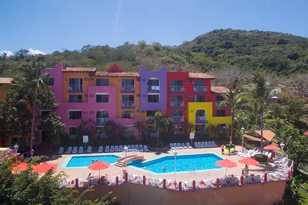 Piscina Decameron Los Cocos, Ramada All Inclusive Rincón de Guayabitos Piscina Decameron Los Cocos, Ramada All Inclusive Rincón de Guayabitos