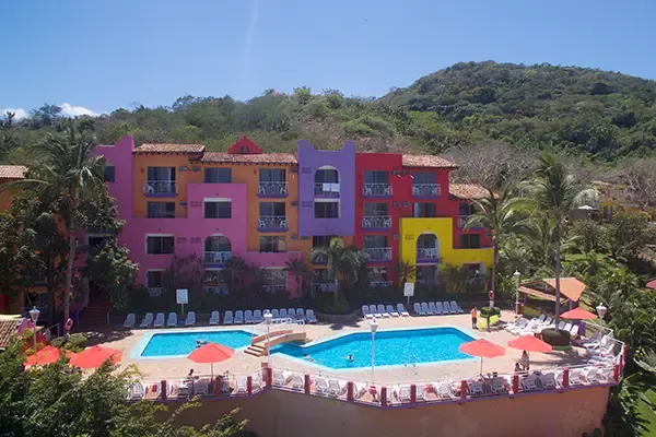 Piscina Decameron Los Cocos, Ramada All Inclusive Rincón de Guayabitos Piscina Decameron Los Cocos, Ramada All Inclusive Rincón de Guayabitos