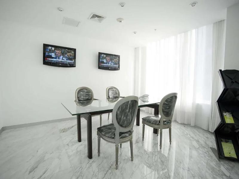 Sala de estar Radisson Hotel Decapolis Miraflores Sala de estar Radisson Hotel Decapolis Miraflores