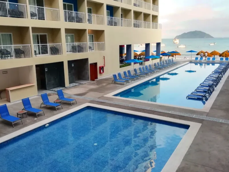 Piscina Decameron La Marina, Ramada All Inclusive Rincón de Guayabitos Piscina Decameron La Marina, Ramada All Inclusive Rincón de Guayabitos