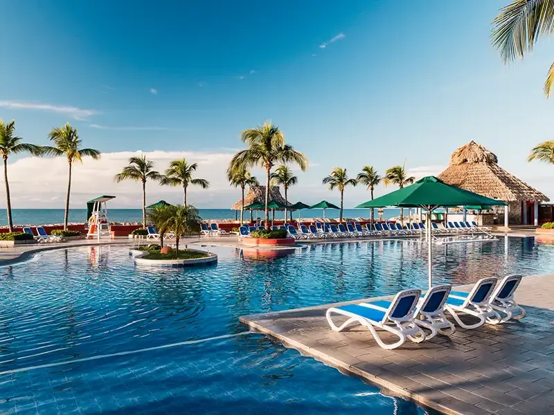 Swimming pool Grand Decameron Panama, A Trademark All Inclusive Farallón Swimming pool Grand Decameron Panama, A Trademark All Inclusive Farallón