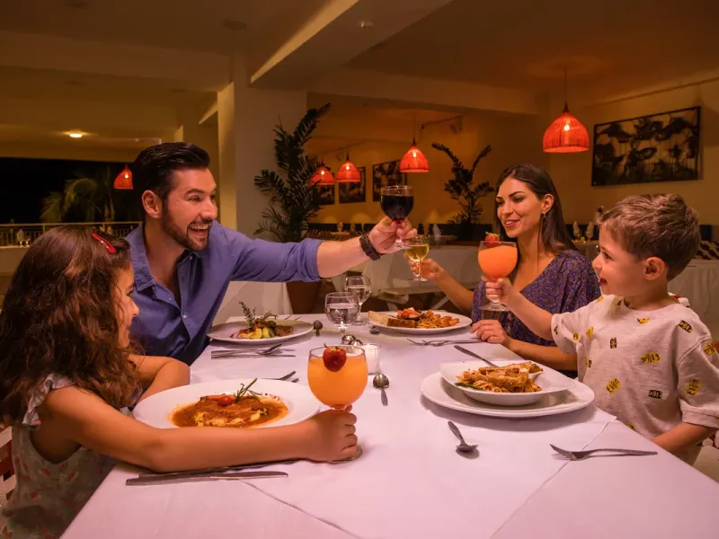 Restaurante Decameron La Marina, Ramada All Inclusive Rincón de Guayabitos Restaurante Decameron La Marina, Ramada All Inclusive Rincón de Guayabitos