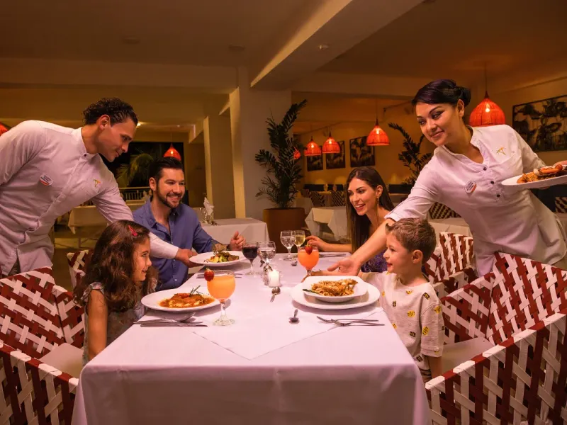 Restaurante Decameron La Marina, Ramada All Inclusive Rincón de Guayabitos Restaurante Decameron La Marina, Ramada All Inclusive Rincón de Guayabitos