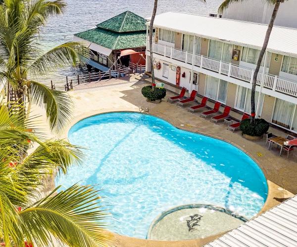 Relájate en nuestra piscina de agua salada Decameron Los Delfines San Andrés Relájate en nuestra piscina de agua salada Decameron Los Delfines San Andrés