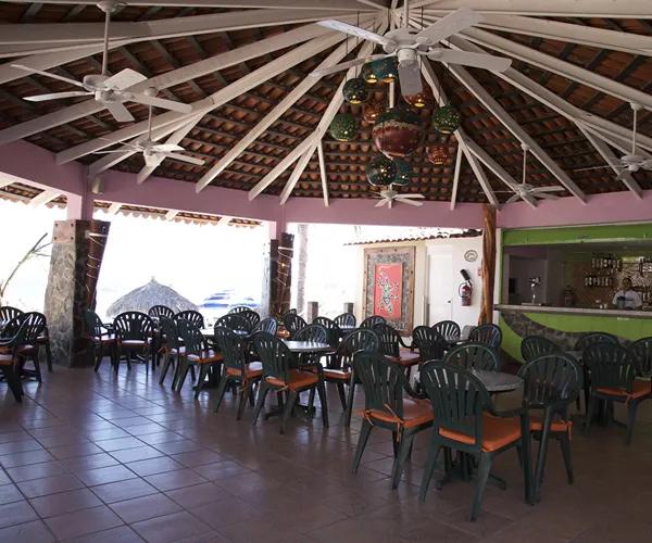 Bar La Iguana / Pelícanos – Sabor y ritmo junto al mar Decameron Los Cocos, Ramada All Inclusive Rincón de Guayabitos Bar La Iguana / Pelícanos – Sabor y ritmo junto al mar Decameron Los Cocos, Ramada All Inclusive Rincón de Guayabitos