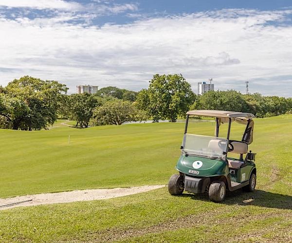 Juega golf con Decameron Grand Decameron Panama, A Trademark All Inclusive Farallón Juega golf con Decameron Grand Decameron Panama, A Trademark All Inclusive Farallón