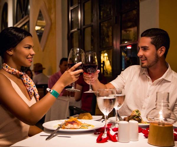 Cena en el Restaurante Cafe San Pedro Decameron Cartagena Cena en el Restaurante Cafe San Pedro Decameron Cartagena